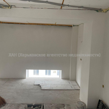 Продам квартиру, Героев Харькова просп. , 4  ком., 96 м², без отделочных работ 