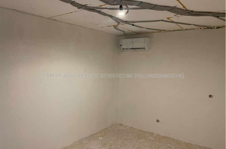 Продам квартиру, Героев Харькова просп. , 4  ком., 96 м², без отделочных работ 