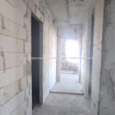 Продам квартиру, Гвардейцев Широнинцев ул. , 3  ком., 89.95 м², без внутренних работ 