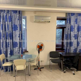 Продам квартиру, Отакара Яроша ул. , 2  ком., 40 м², евроремонт