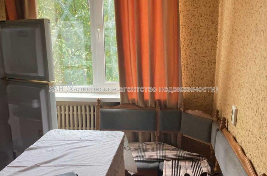 Продам квартиру, Победы просп. , 1  ком., 35.60 м², косметический ремонт 