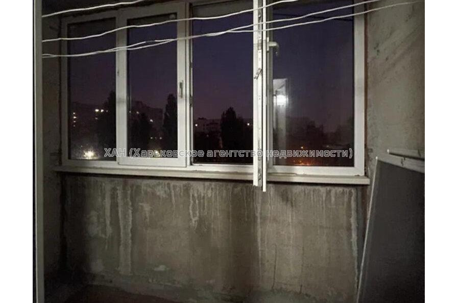 Продам квартиру, Непокоренных ул. , 4  ком., 67.90 м², без ремонта 