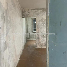 Продам квартиру, Непокоренных ул. , 4  ком., 67.90 м², без ремонта