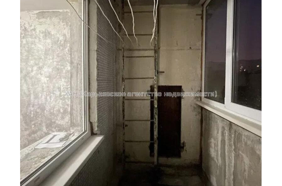 Продам квартиру, Непокоренных ул. , 4  ком., 67.90 м², без ремонта 