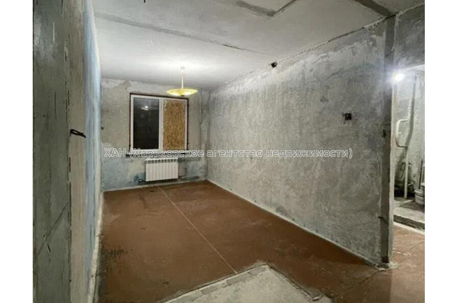 Продам квартиру, Непокоренных ул. , 4  ком., 67.90 м², без ремонта 