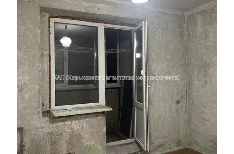 Продам квартиру, Непокоренных ул. , 4  ком., 67.90 м², без ремонта 