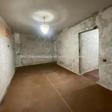 Продам квартиру, Непокоренных ул. , 4  ком., 67.90 м², без ремонта 