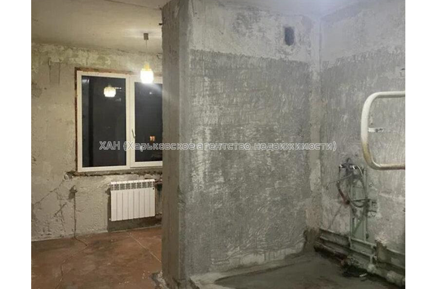 Продам квартиру, Непокоренных ул. , 4  ком., 67.90 м², без ремонта 