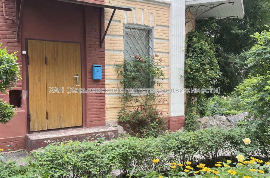 Продам квартиру, Потебни ул. , 2 , 3 кім., 67 м², косметический ремонт 