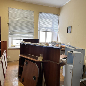 Продам квартиру, Потебни ул. , 2 , 3 кім., 67 м², косметический ремонт 