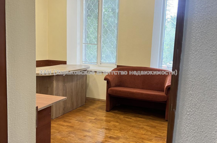 Продам квартиру, Потебни ул. , 2 , 3 кім., 67 м², косметический ремонт 