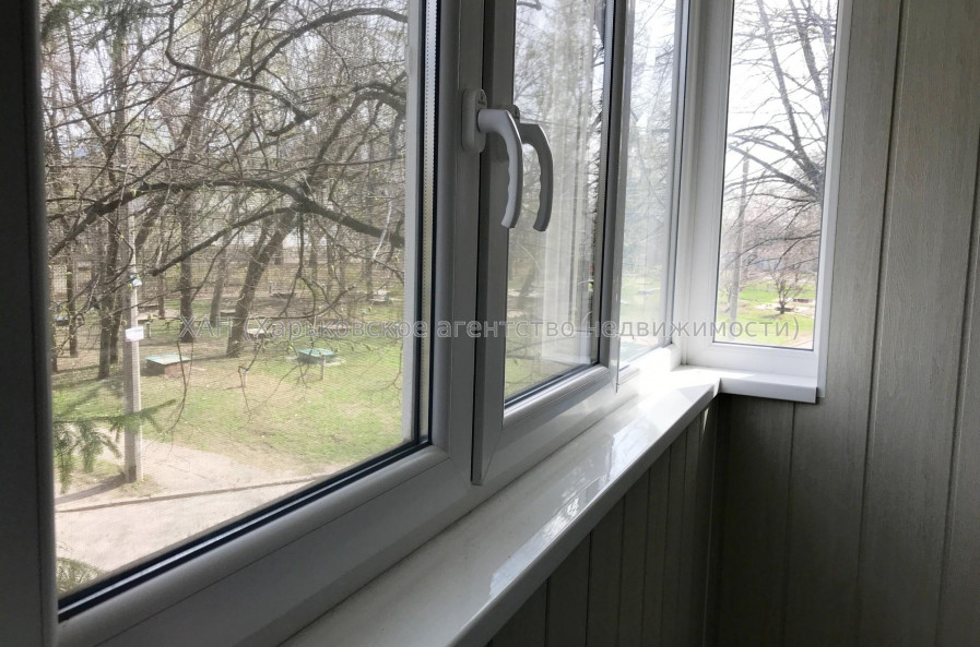 Продам квартиру, Светлая ул. , 21 , 3  ком., 61.20 м², евроремонт 