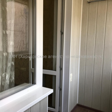 Продам квартиру, Светлая ул. , 21 , 3  ком., 61.20 м², евроремонт 