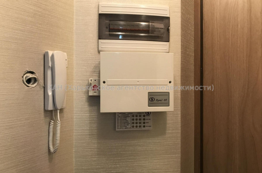 Продам квартиру, Светлая ул. , 21 , 3  ком., 61.20 м², евроремонт 