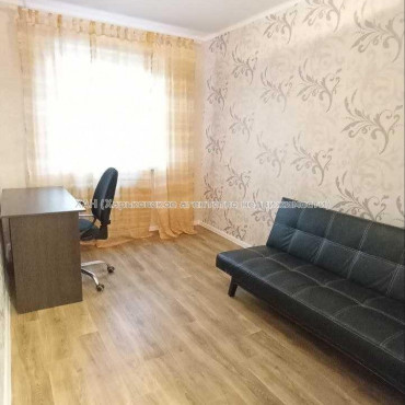 Продам квартиру, Харьковских Дивизий ул. , 3 кім., 60 м², евроремонт 