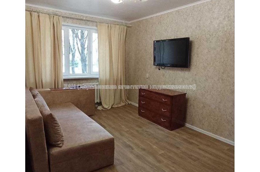 Продам квартиру, Харьковских Дивизий ул. , 3 кім., 60 м², евроремонт 