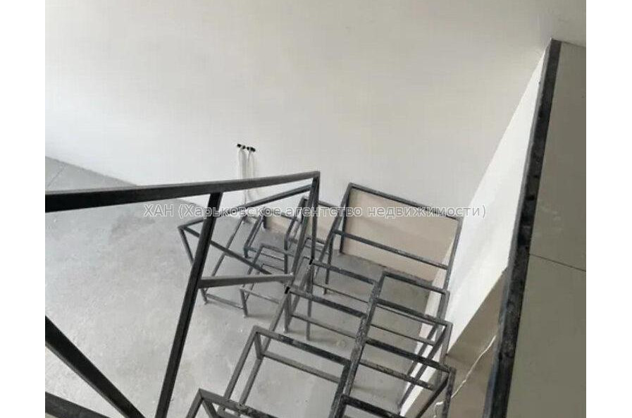 Продам квартиру, Шевченковский пер. , 1  ком., 18.80 м², без внутренних работ 