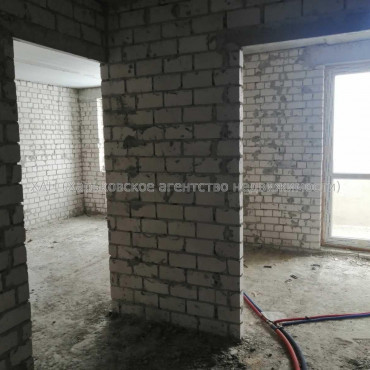 Продам квартиру, 1 кім., 46.40 м², без ремонта 