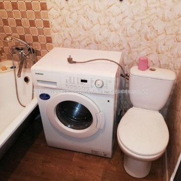 Продам квартиру, Гарибальди ул. , 1  ком., 17 м², косметический ремонт 