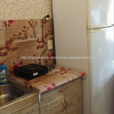 Продам квартиру, Гарибальди ул. , 1  ком., 17 м², косметический ремонт 