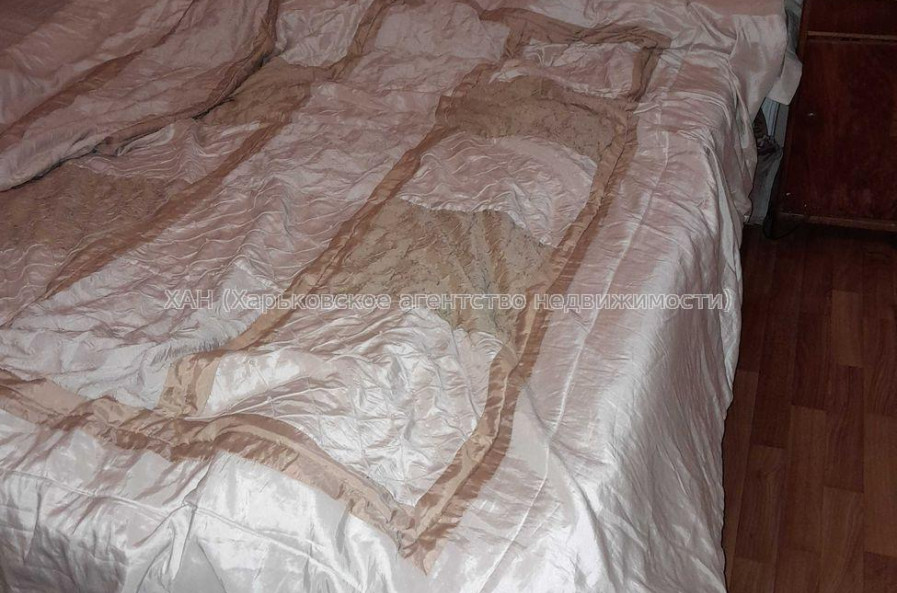 Продам квартиру, Героев Харькова просп. , 3 кім., 75 м², косметический ремонт 