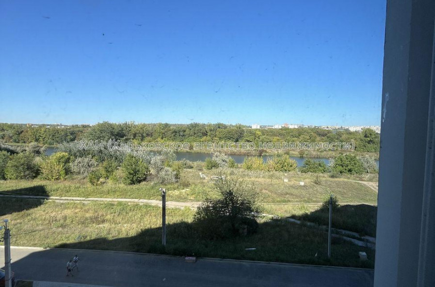 Продам квартиру, Шевченковский пер. , 1  ком., 47 м², без внутренних работ 