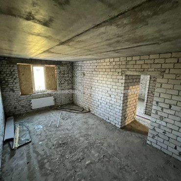 Продам квартиру, Шевченковский пер. , 1  ком., 47 м², без внутренних работ 