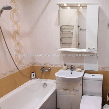 Продам квартиру, Героев Харькова просп. , 2  ком., 44 м², евроремонт 