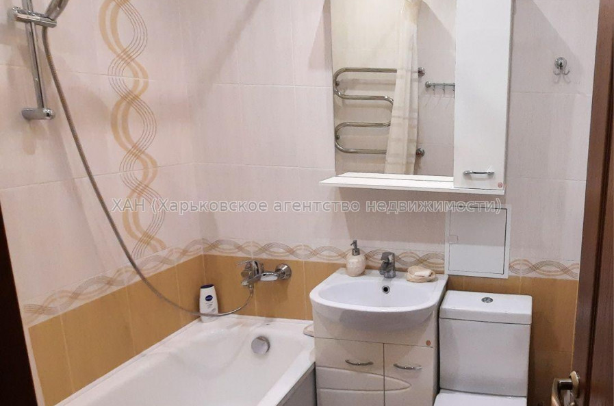 Продам квартиру, Героев Харькова просп. , 2  ком., 44 м², евроремонт 