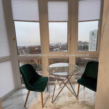 Продам квартиру, Пискуновский пер. , 2 кім., 67.70 м², авторский дизайн 