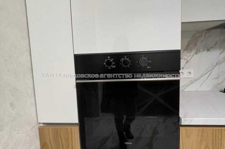 Продам квартиру, Пискуновский пер. , 2 кім., 67.70 м², авторский дизайн 