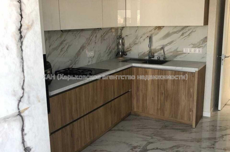 Продам квартиру, Пискуновский пер. , 2 кім., 67.70 м², авторский дизайн 