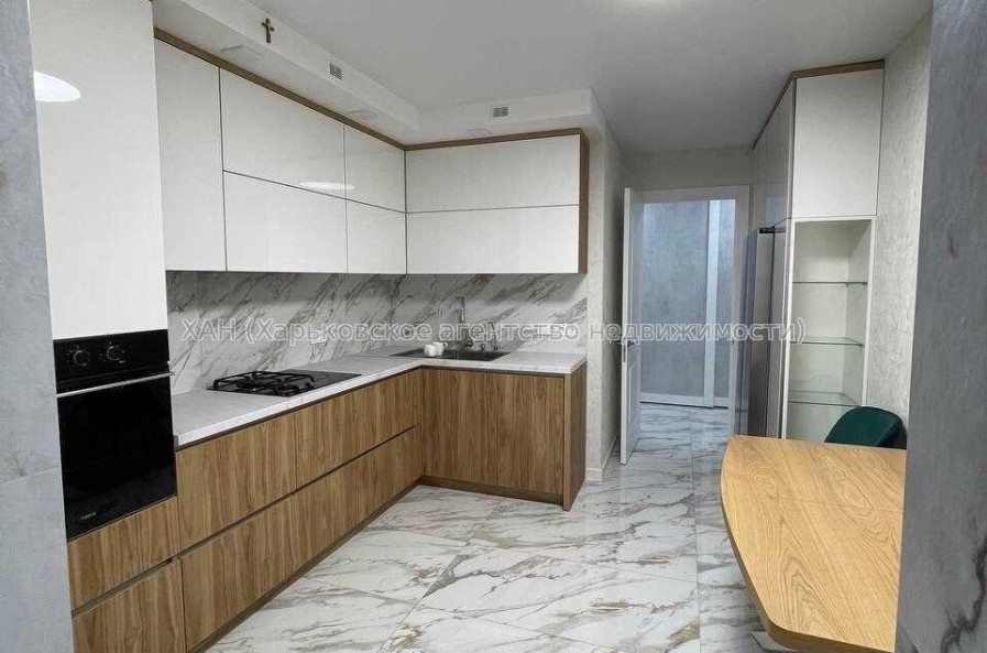 Продам квартиру, Пискуновский пер. , 2 кім., 67.70 м², авторский дизайн 