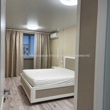 Продам квартиру, Пискуновский пер. , 2 кім., 67.70 м², авторский дизайн 
