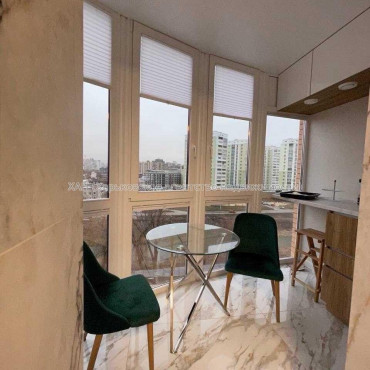 Продам квартиру, Пискуновский пер. , 2 кім., 67.70 м², авторский дизайн 