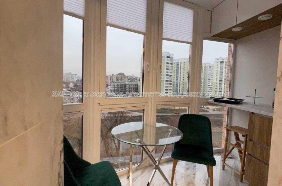 Продам квартиру, Пискуновский пер. , 2 кім., 67.70 м², авторский дизайн 