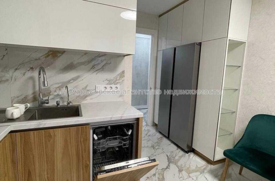 Продам квартиру, Пискуновский пер. , 2 кім., 67.70 м², авторский дизайн 