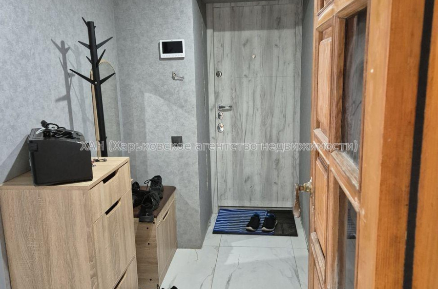 Продам квартиру, Жуковского просп. , 3  ком., 68.80 м², частичный ремонт 