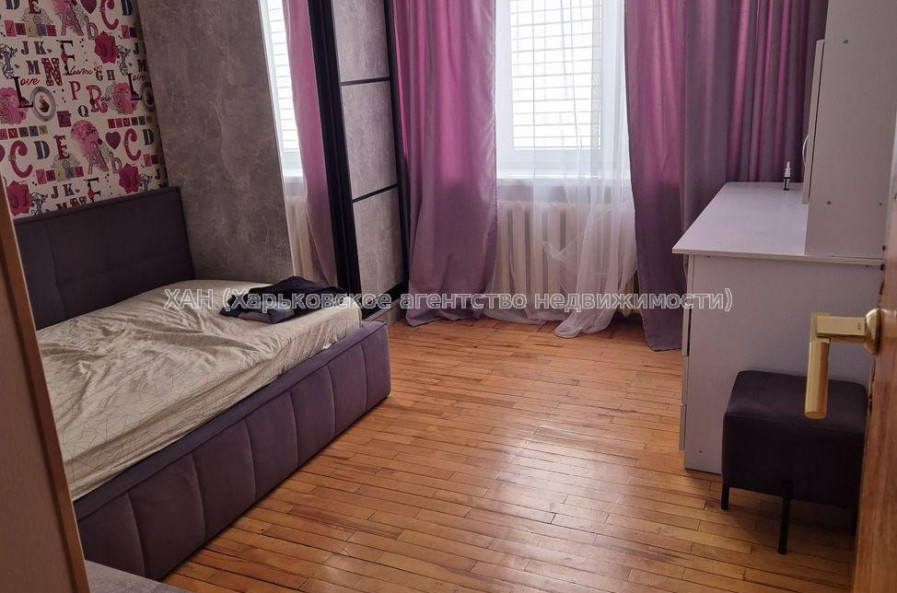 Продам квартиру, Жуковского просп. , 3  ком., 68.80 м², частичный ремонт 