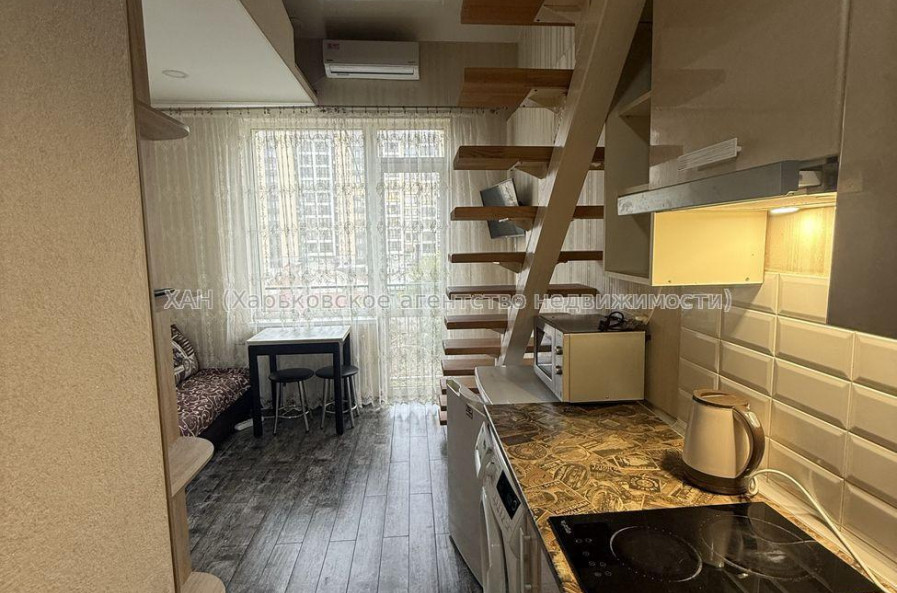 Продам квартиру, Белобровский пер. , 1 кім., 30 м², евроремонт 