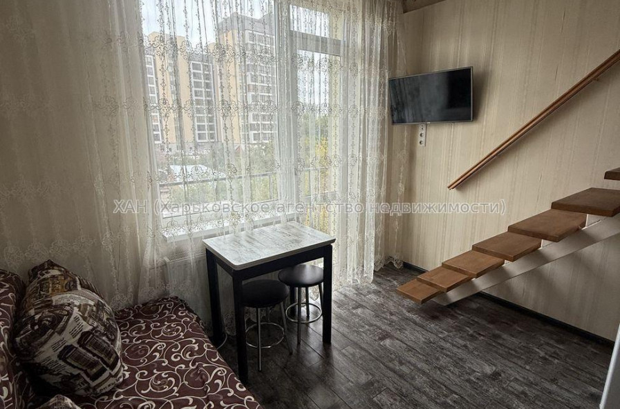 Продам квартиру, Белобровский пер. , 1 кім., 30 м², евроремонт 