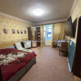 Продам квартиру, Мира ул. , 3 кім., 60 м², капитальный ремонт 