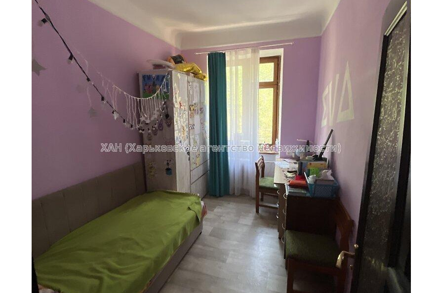 Продам квартиру, Мира ул. , 3 кім., 60 м², капитальный ремонт 