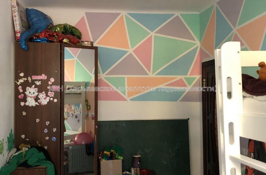 Продам квартиру, Мира ул. , 3 кім., 60 м², капитальный ремонт 