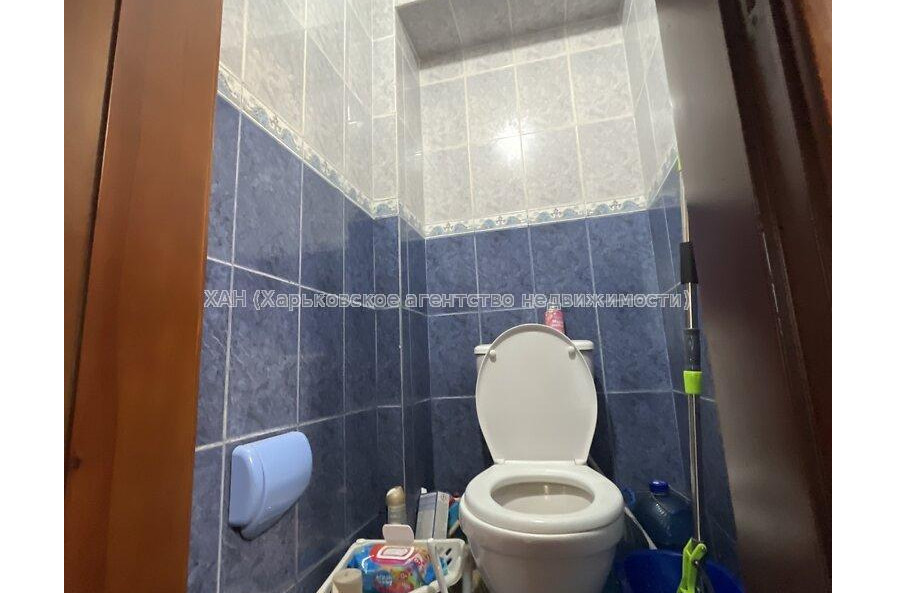 Продам квартиру, Мира ул. , 3 кім., 60 м², капитальный ремонт 