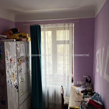 Продам квартиру, Мира ул. , 3 кім., 60 м², капитальный ремонт 