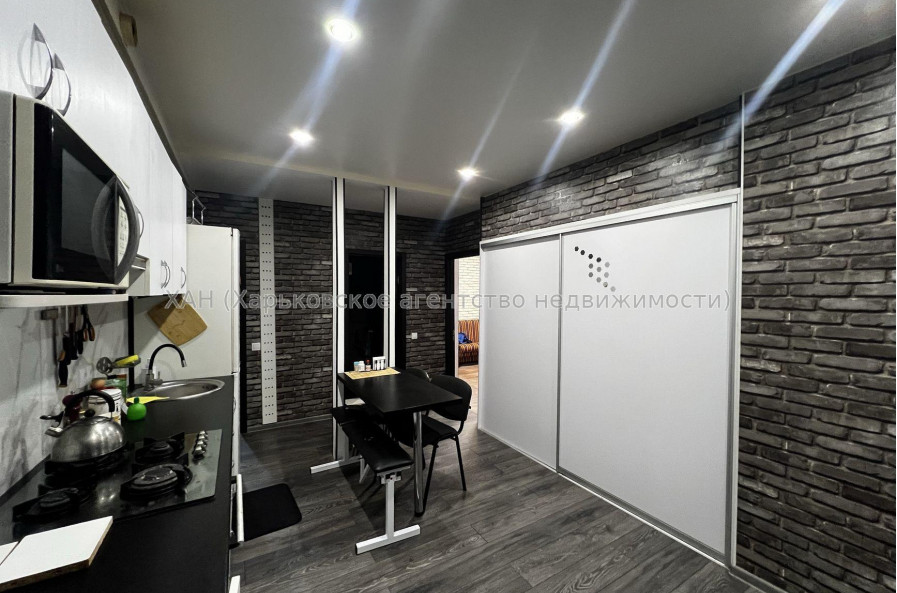 Продам квартиру, Глобинская ул. , 2  ком., 48 м², евроремонт 