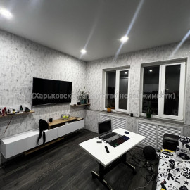 Продам квартиру, Глобинская ул. , 2 кім., 48 м², евроремонт