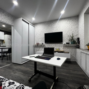 Продам квартиру, Глобинская ул. , 2  ком., 48 м², евроремонт 