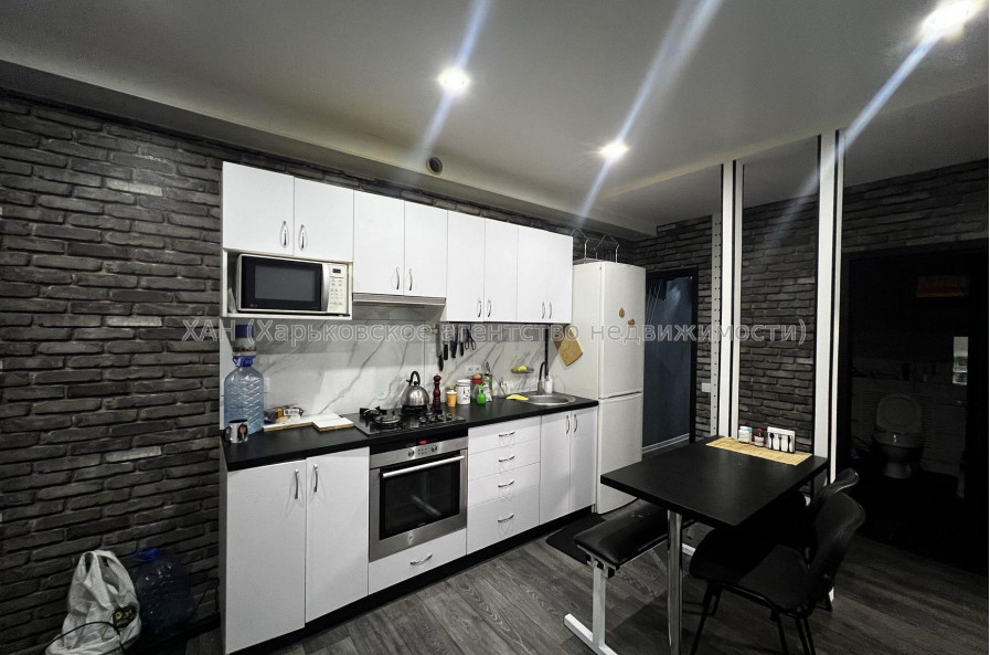 Продам квартиру, Глобинская ул. , 2  ком., 48 м², евроремонт 